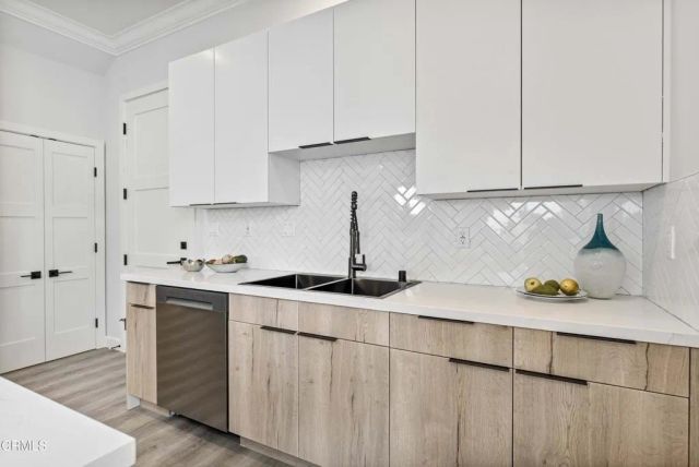 634 W Olive Avenue B, Monrovia, CA 91016