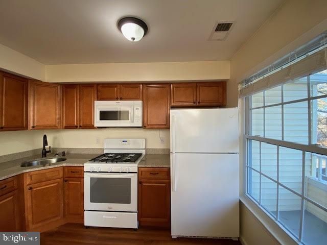 46 POWELL, Hightstown, NJ 08520