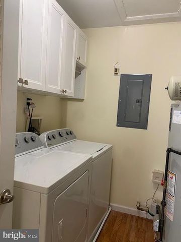 46 POWELL, Hightstown, NJ 08520
