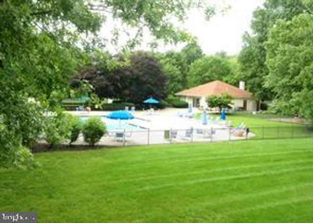 46 POWELL, Hightstown, NJ 08520