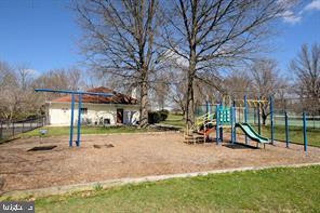 46 POWELL, Hightstown, NJ 08520