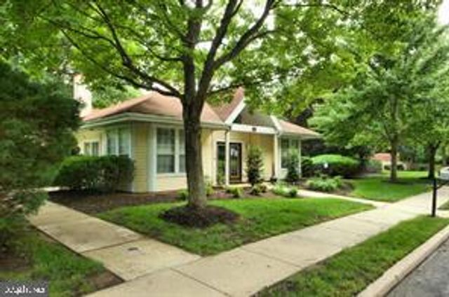 46 POWELL, Hightstown, NJ 08520
