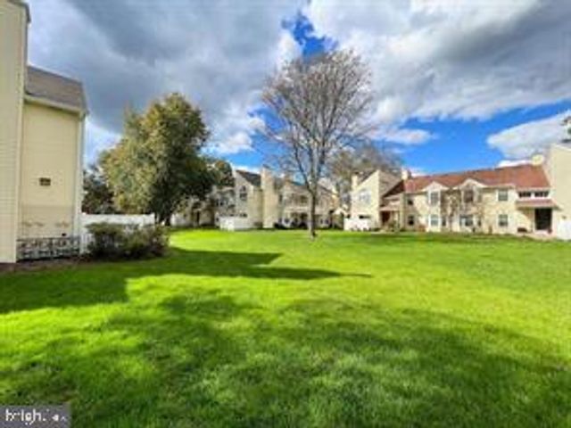 46 POWELL, Hightstown, NJ 08520