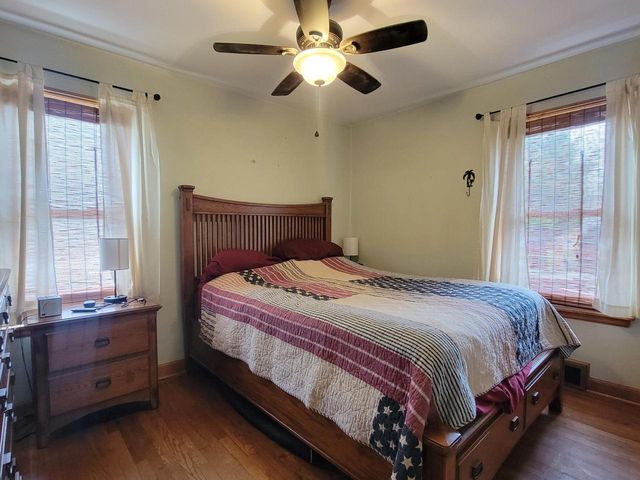 1226 S 112th STREET, West Allis, WI 53214