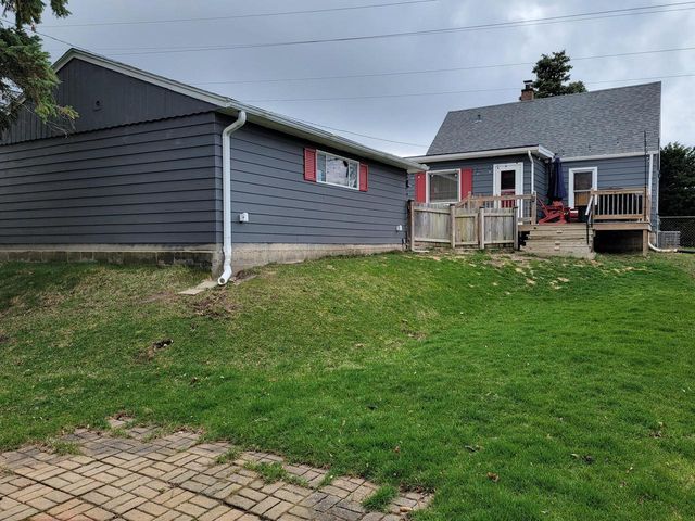1226 S 112th STREET, West Allis, WI 53214