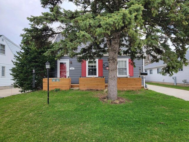1226 S 112th STREET, West Allis, WI 53214