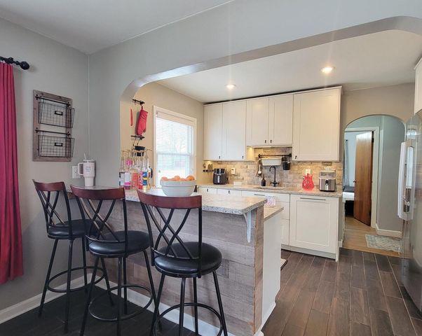 1226 S 112th STREET, West Allis, WI 53214