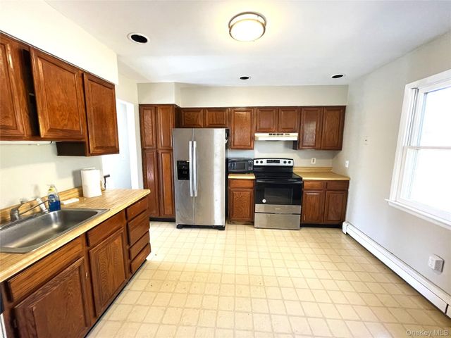 60 Florence Avenue, Fishkill, NY 12524