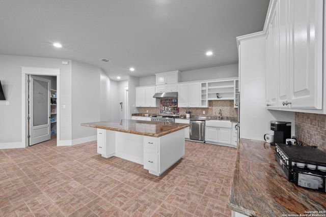 13439 Sunnyview Trail, San Antonio, TX 78253