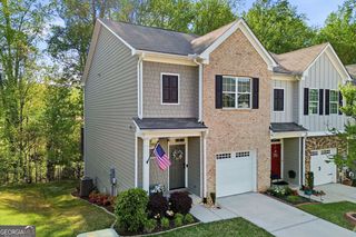 1528 Bluff Valley Circle, Gainesville, GA 30504