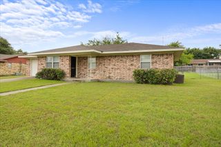 514 N Avenue W, Clifton, TX 76634