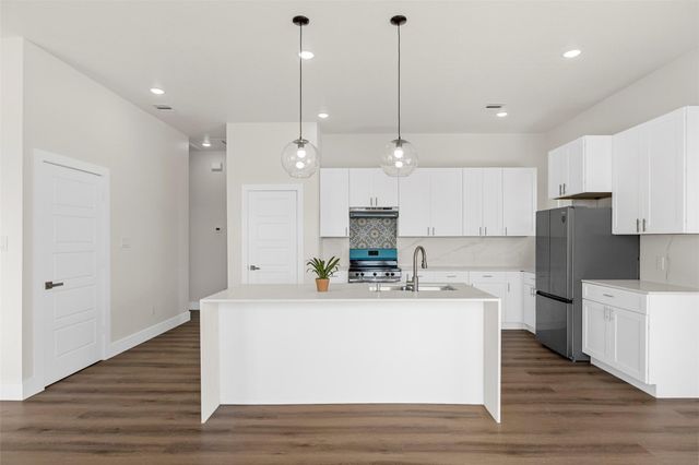 6000 Road 5503, Cleveland, TX 77327