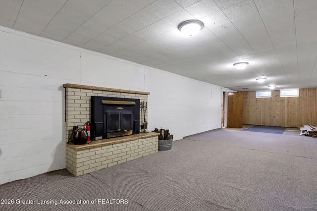 156 S Michigan Road, Eaton Rapids, MI 48827