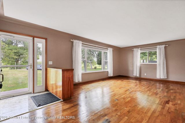 156 S Michigan Road, Eaton Rapids, MI 48827
