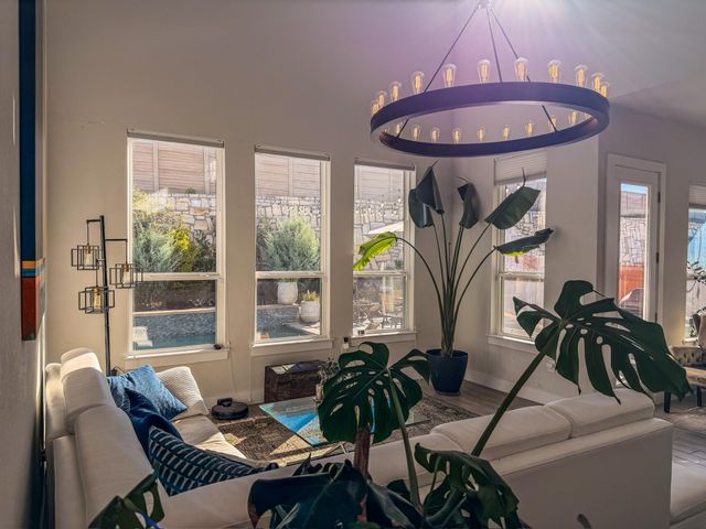 11001 Charger WAY, Austin, TX 78653