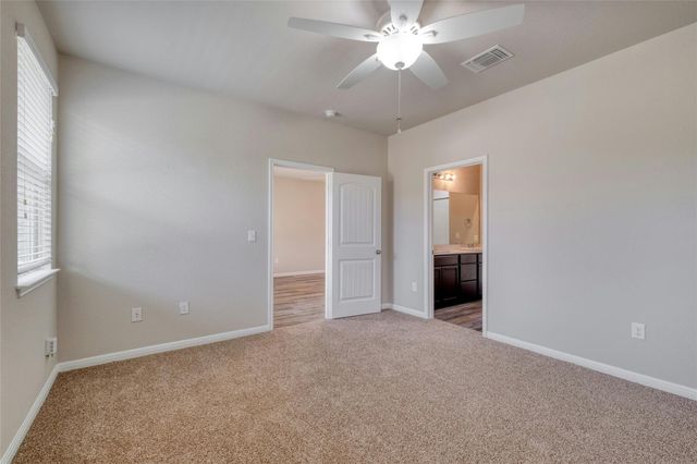 1701 Logan DR 40, Round Rock, TX 78664