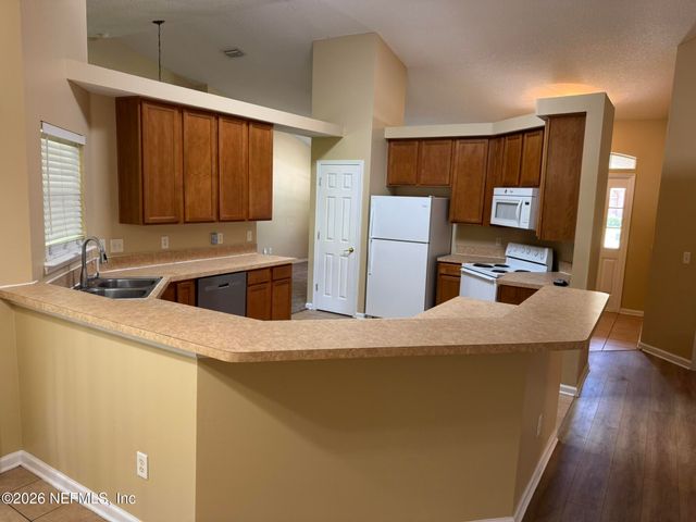 11413 JERRY ADAM Drive, Jacksonville, FL 32218