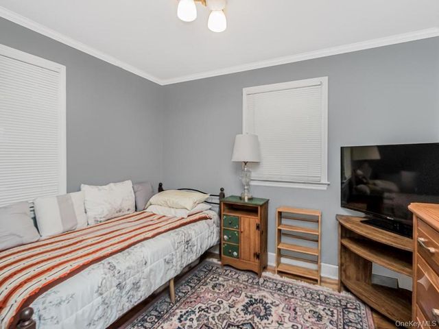 29 S Washington Avenue, Hartsdale, NY 10530