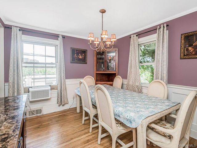 29 S Washington Avenue, Hartsdale, NY 10530