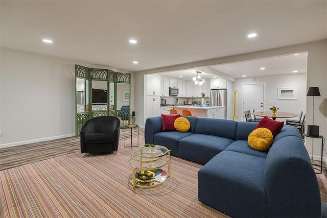 7821 W Old Hickory Lane, Oklahoma City, OK 73116