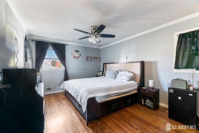16 Wilmot Road, Sayreville, NJ 08872