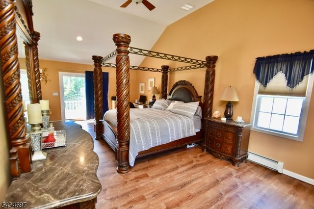 37 Heather Hills Dr, Jefferson Twp., NJ 07438