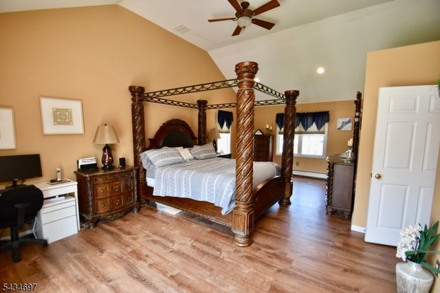37 Heather Hills Dr, Jefferson Twp., NJ 07438