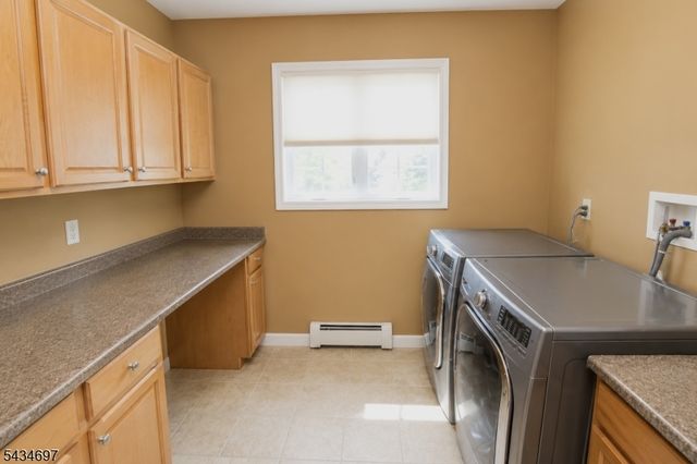37 Heather Hills Dr, Jefferson Twp., NJ 07438