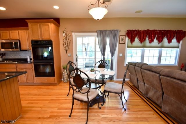 37 Heather Hills Dr, Jefferson Twp., NJ 07438