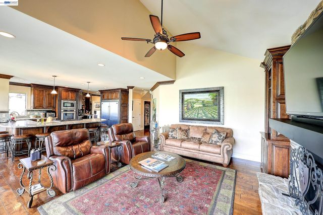 1310 Hampton Ct, Discovery Bay, CA 94505