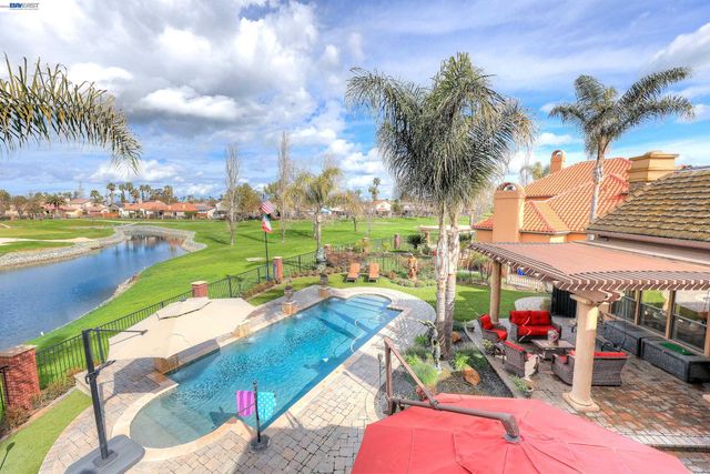 1310 Hampton Ct, Discovery Bay, CA 94505