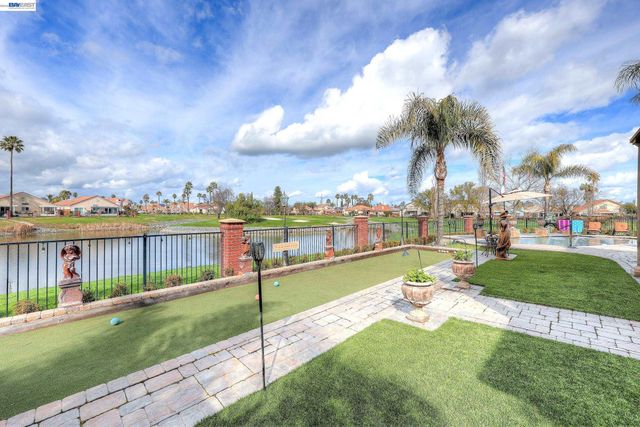 1310 Hampton Ct, Discovery Bay, CA 94505