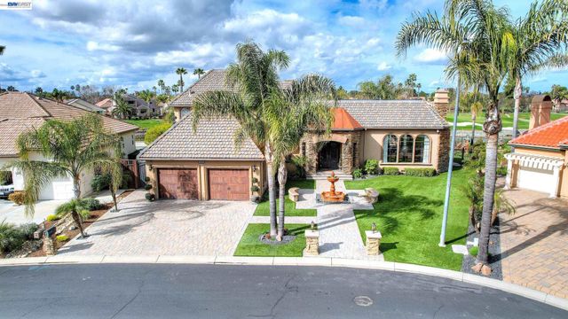 1310 Hampton Ct, Discovery Bay, CA 94505