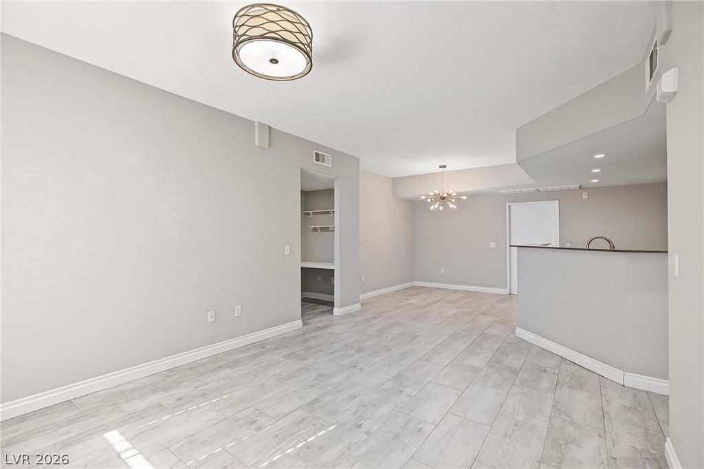 10001 Peace Way 1221, Las Vegas, NV 89147 — photo 5