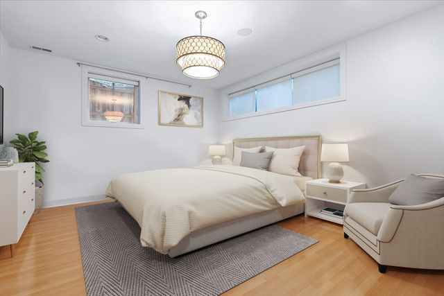 1515 N Mohawk Street 1, Chicago, IL 60610