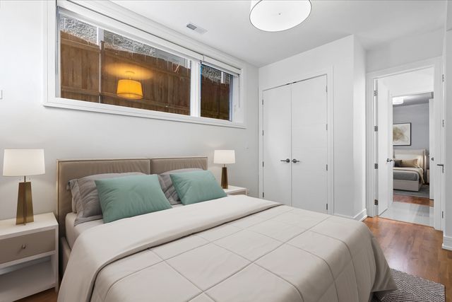 1515 N Mohawk Street 1, Chicago, IL 60610