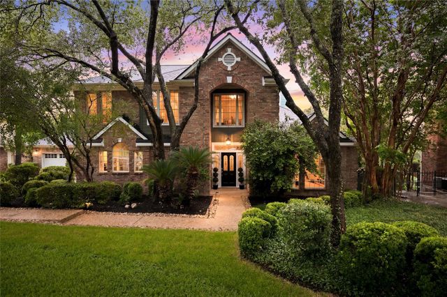 10038 Circleview DR, Austin, TX 78733