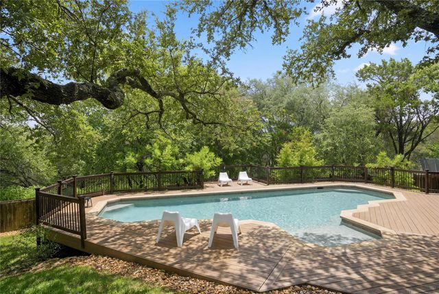 10038 Circleview DR, Austin, TX 78733
