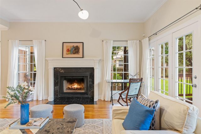 10038 Circleview DR, Austin, TX 78733