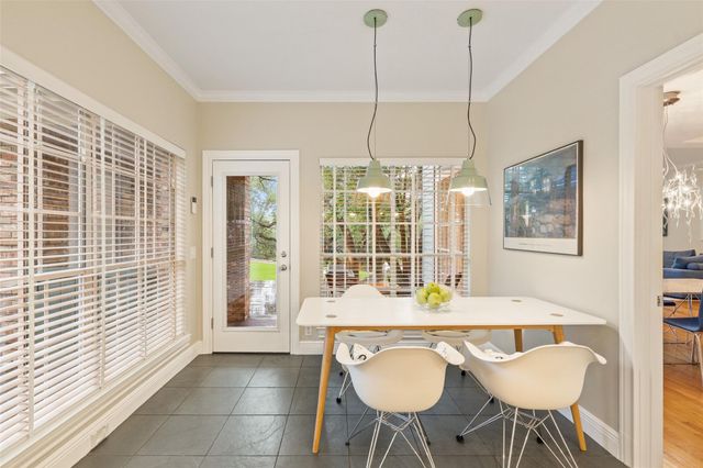 10038 Circleview DR, Austin, TX 78733