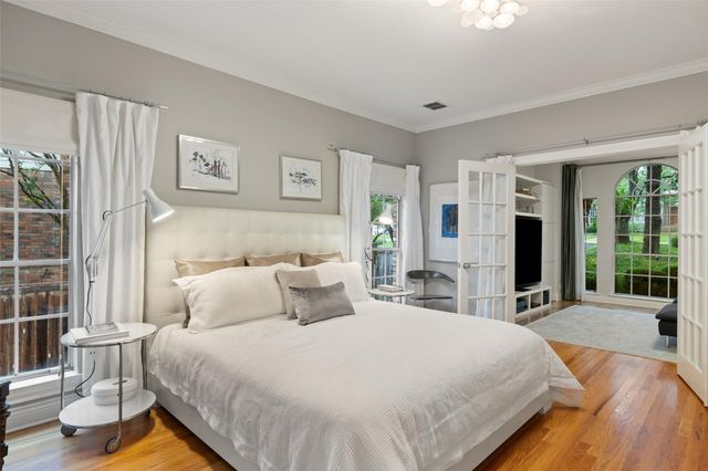 10038 Circleview DR, Austin, TX 78733