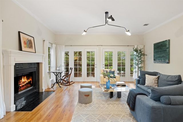 10038 Circleview DR, Austin, TX 78733