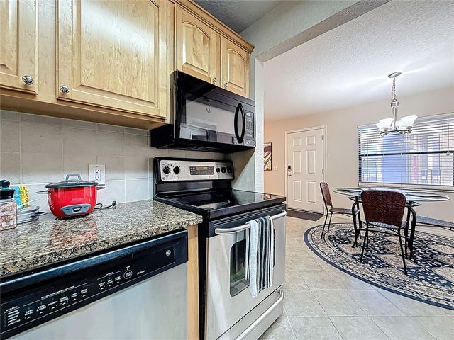 6150 GULFPORT BOULEVARD S 304, Gulfport, FL 33707