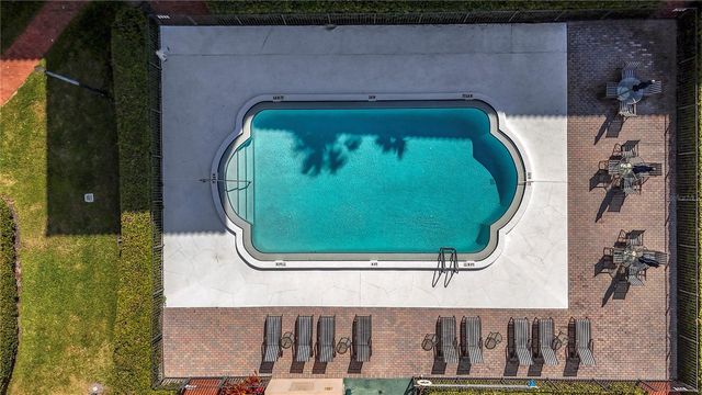 6150 GULFPORT BOULEVARD S 304, Gulfport, FL 33707