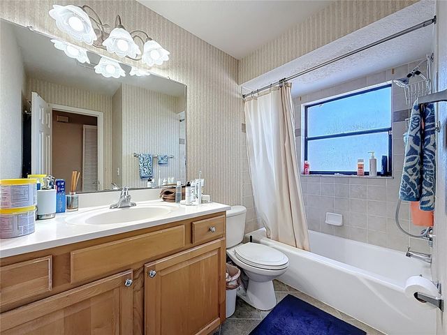 6150 GULFPORT BOULEVARD S 304, Gulfport, FL 33707