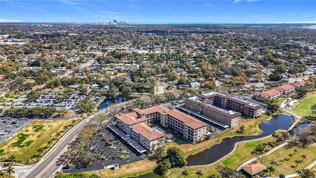 6150 GULFPORT BOULEVARD S 304, Gulfport, FL 33707