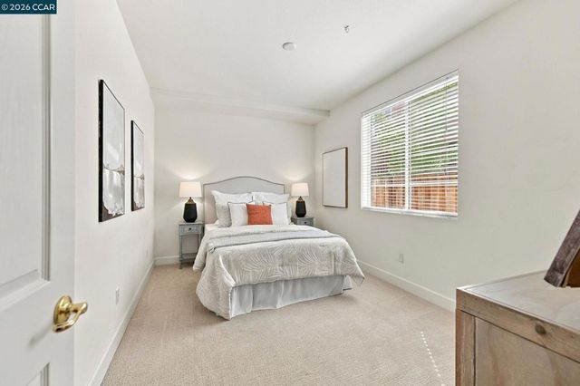 5279 S Montecito Dr, Concord, CA 94521