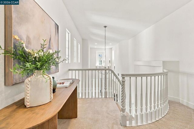 5279 S Montecito Dr, Concord, CA 94521