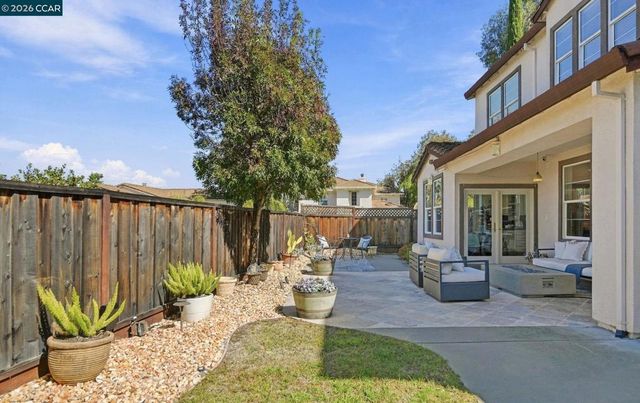 5279 S Montecito Dr, Concord, CA 94521