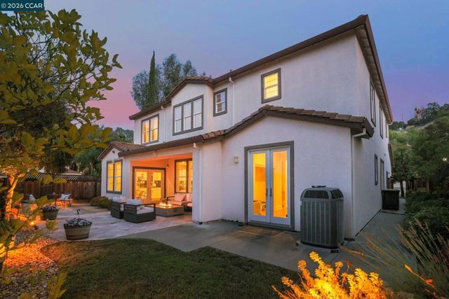 5279 S Montecito Dr, Concord, CA 94521